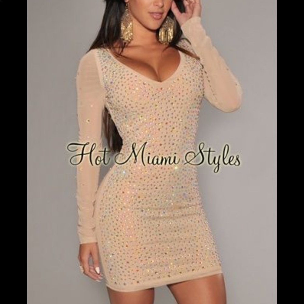 Hotmiamistyles dress so pretty size small